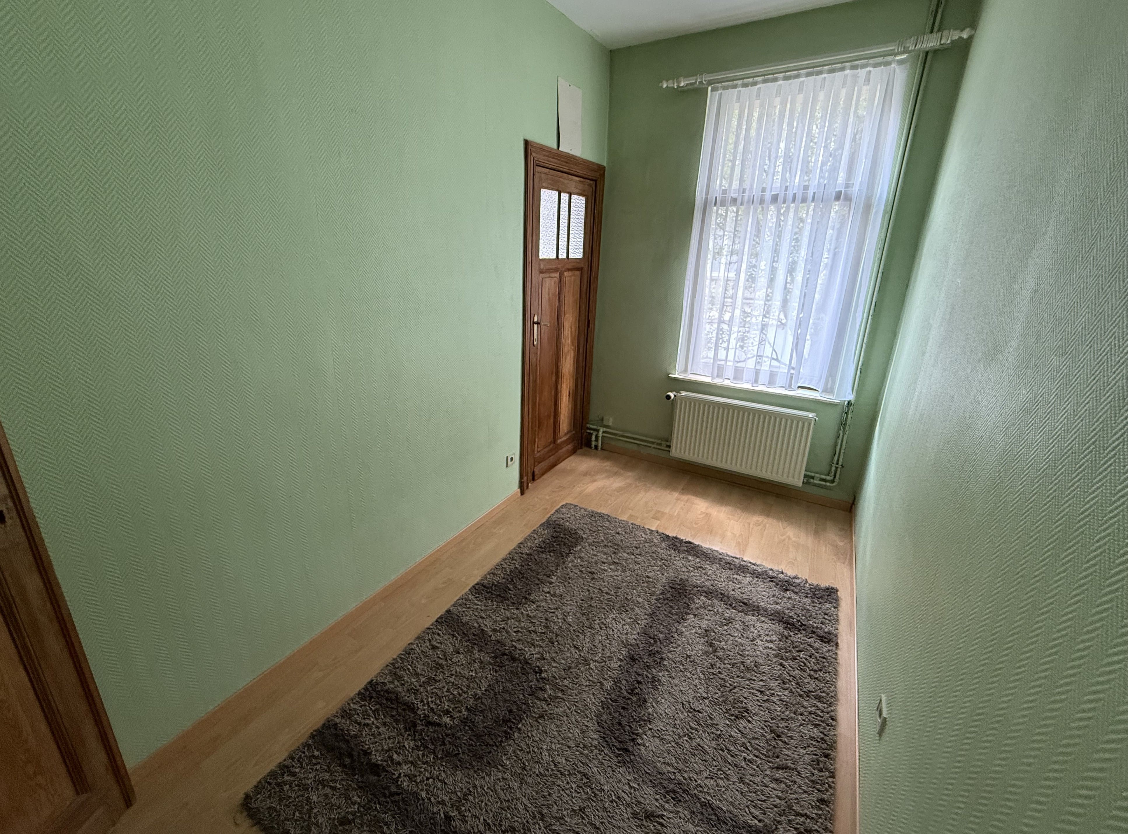 Bureau 1er étage maison Schaerbeek - Propriété Voltaire Bruxelles espace travail