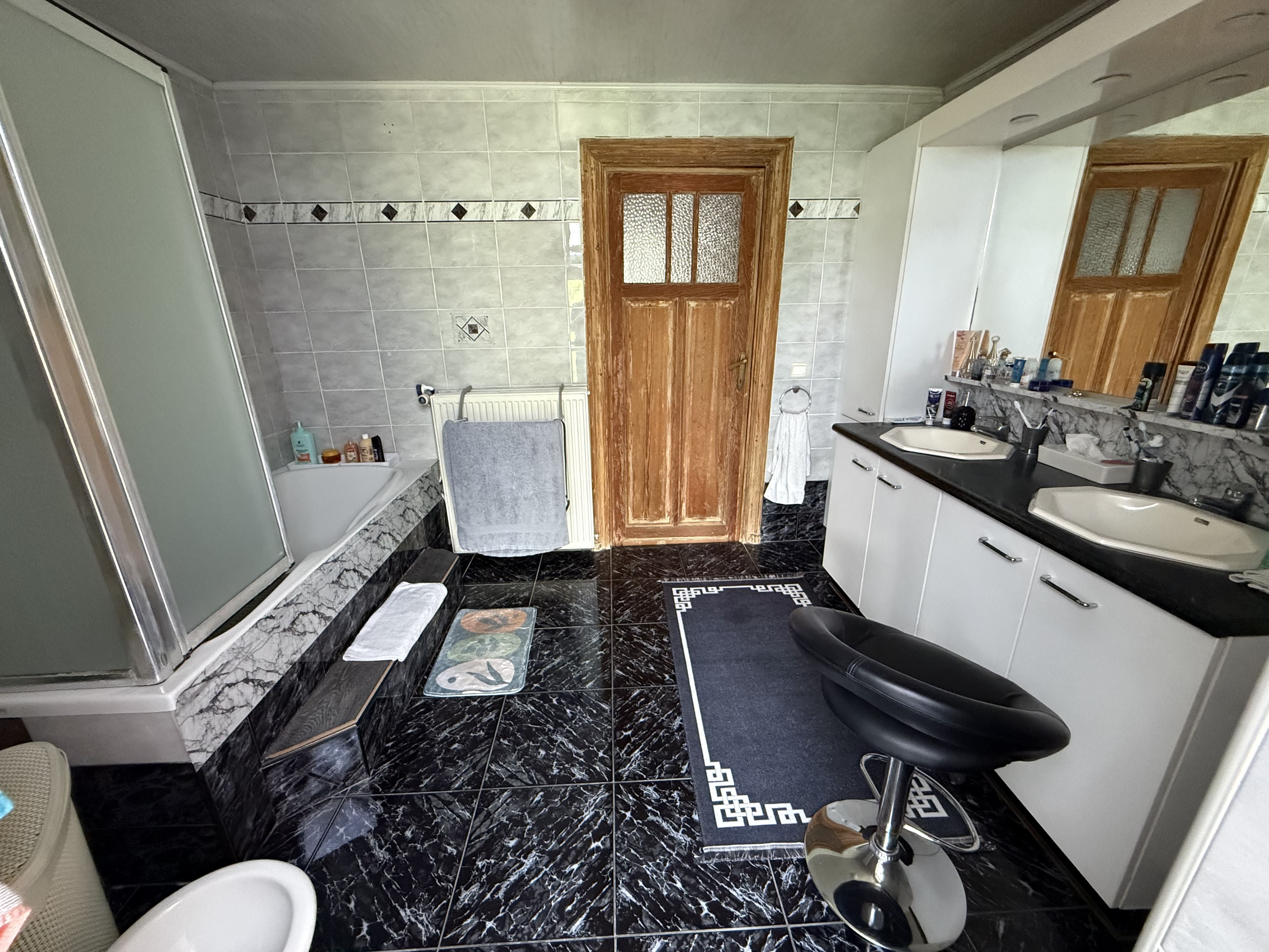 Salle de bain détaillée Schaerbeek - Propriété 5 chambres Voltaire Bruxelles à vendre