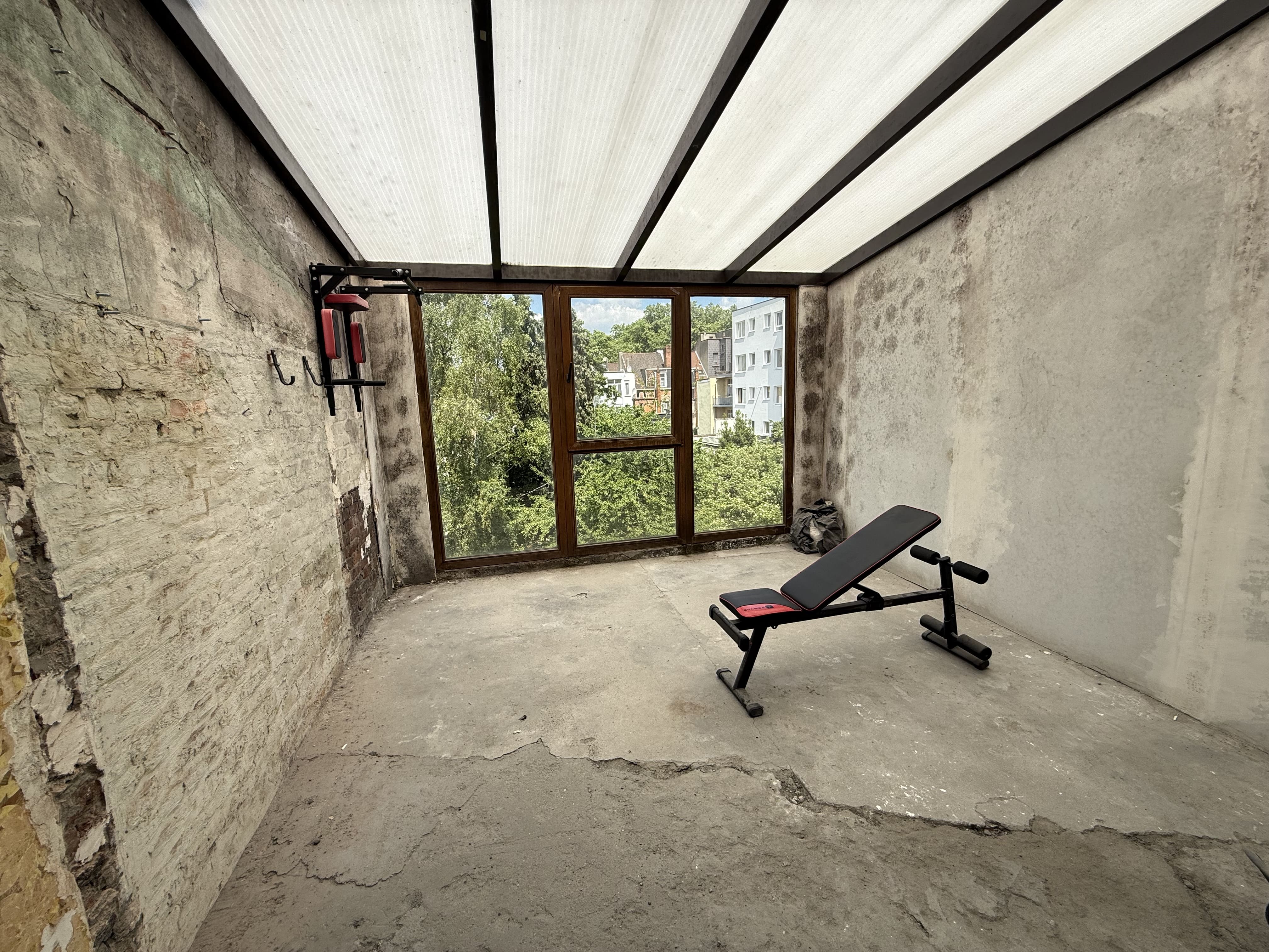 Bureau chambre sport 2ème étage - Maison Schaerbeek Voltaire espace polyvalent Bruxelles