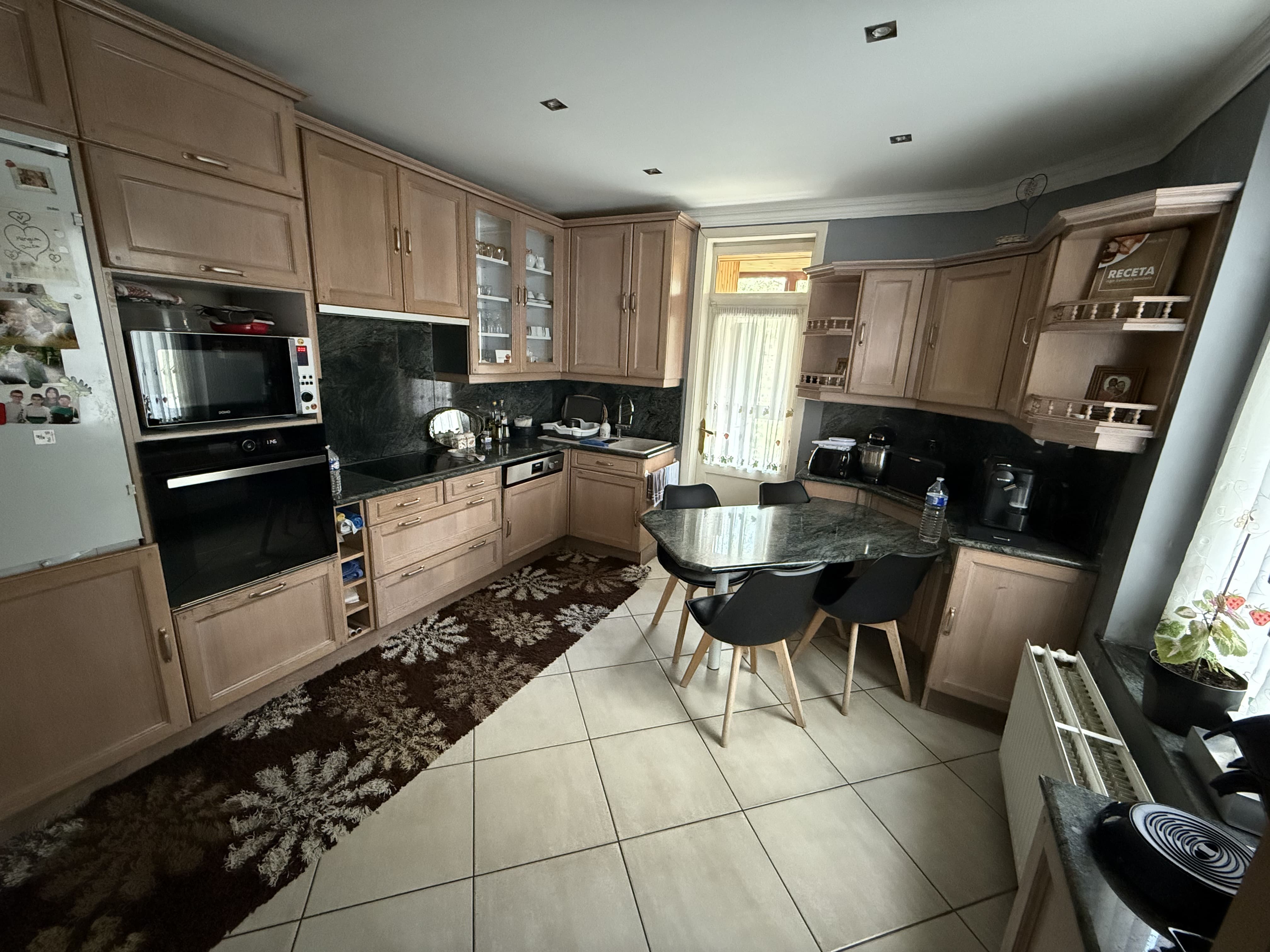 Cuisine équipée fonctionnelle Schaerbeek - Maison à vendre Voltaire Bruxelles 5 chambres